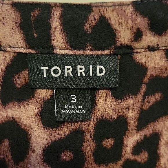 TIE V NECK 3/4 SLEEVE LEOPARD TAN BLACK LIGHTWEIGHT BLOUSE TOP 3 3X TORRID - Picture 2 of 6